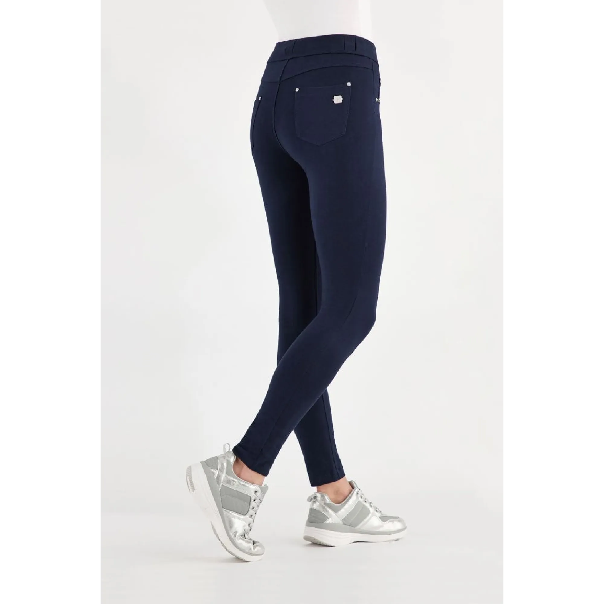 N.O.W.® Pants - Skinny ze średnim stanem - B940